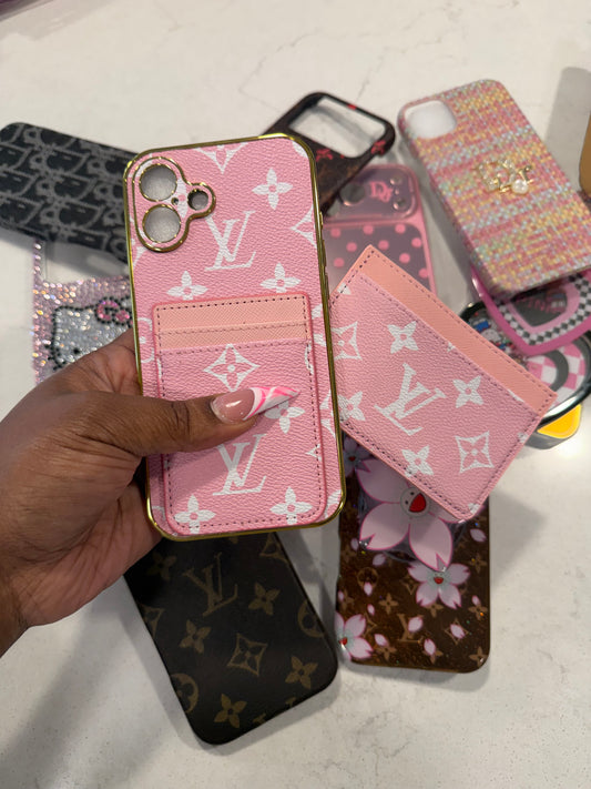 IT GIRL ESSENTIALS (Pre-Order)