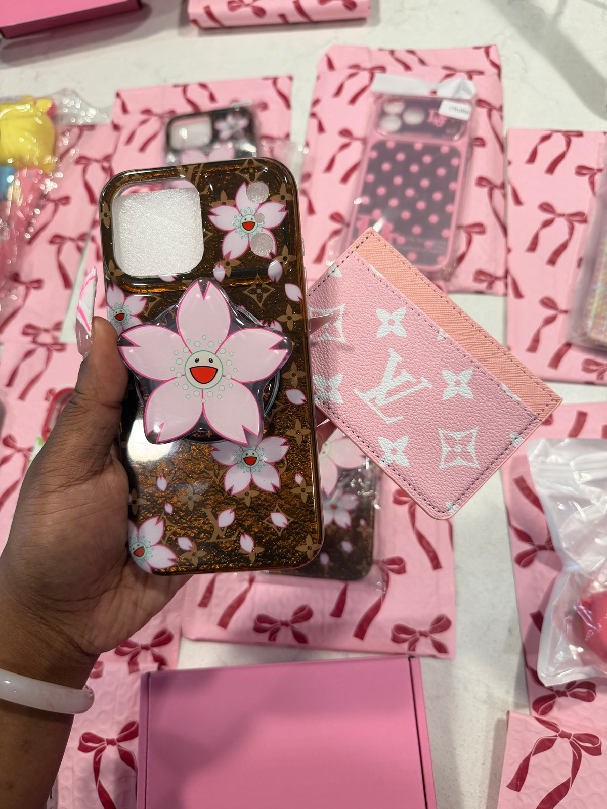 IT Girl ESSENTIALS (Pre-Order)